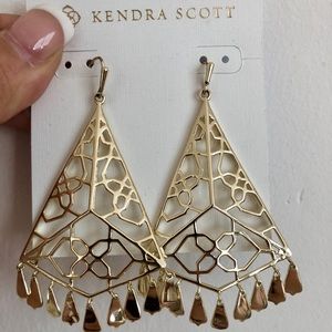 Gold Kendra Scott earrings